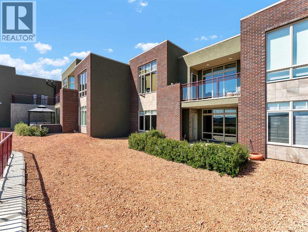 44 Palisades Mews Ne, Medicine Hat, Alberta  T1C 2B5 - Photo 43 - A2250131