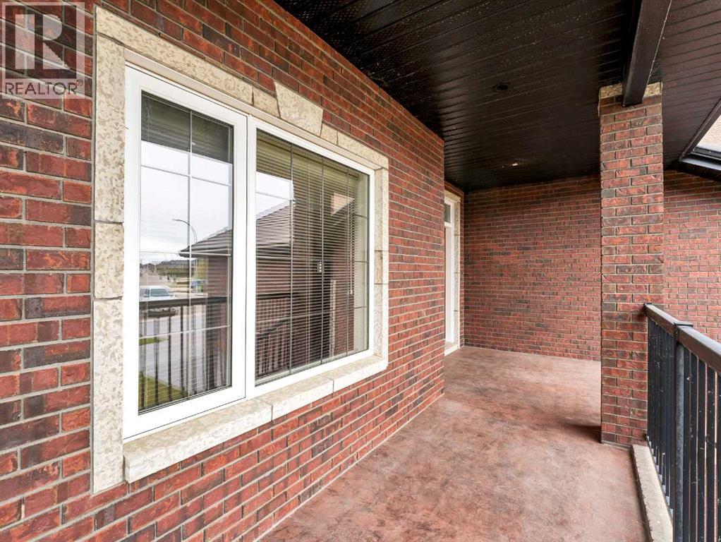 150 Desert Blume Crescent, Desert Blume, Alberta  T1B 0A4 - Photo 3 - A2271125