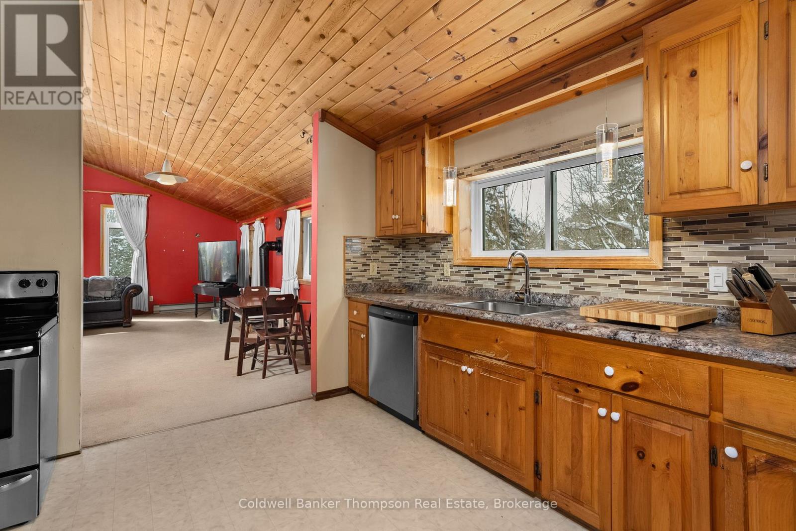 1039 South Waseosa Lake Road, Huntsville, Ontario  P1H 2N5 - Photo 12 - X12766222