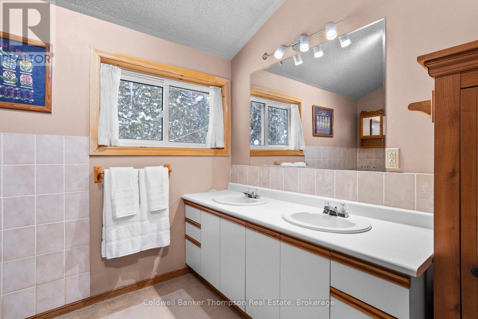 1039 South Waseosa Lake Road, Huntsville, Ontario  P1H 2N5 - Photo 16 - X12766222