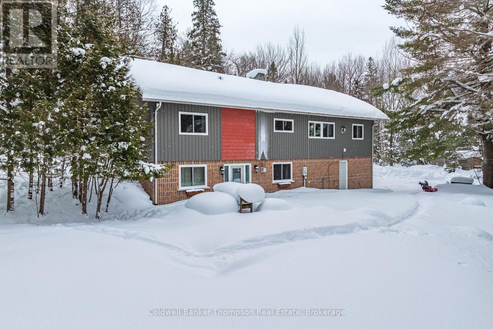 1039 South Waseosa Lake Road, Huntsville, Ontario  P1H 2N5 - Photo 2 - X12766222