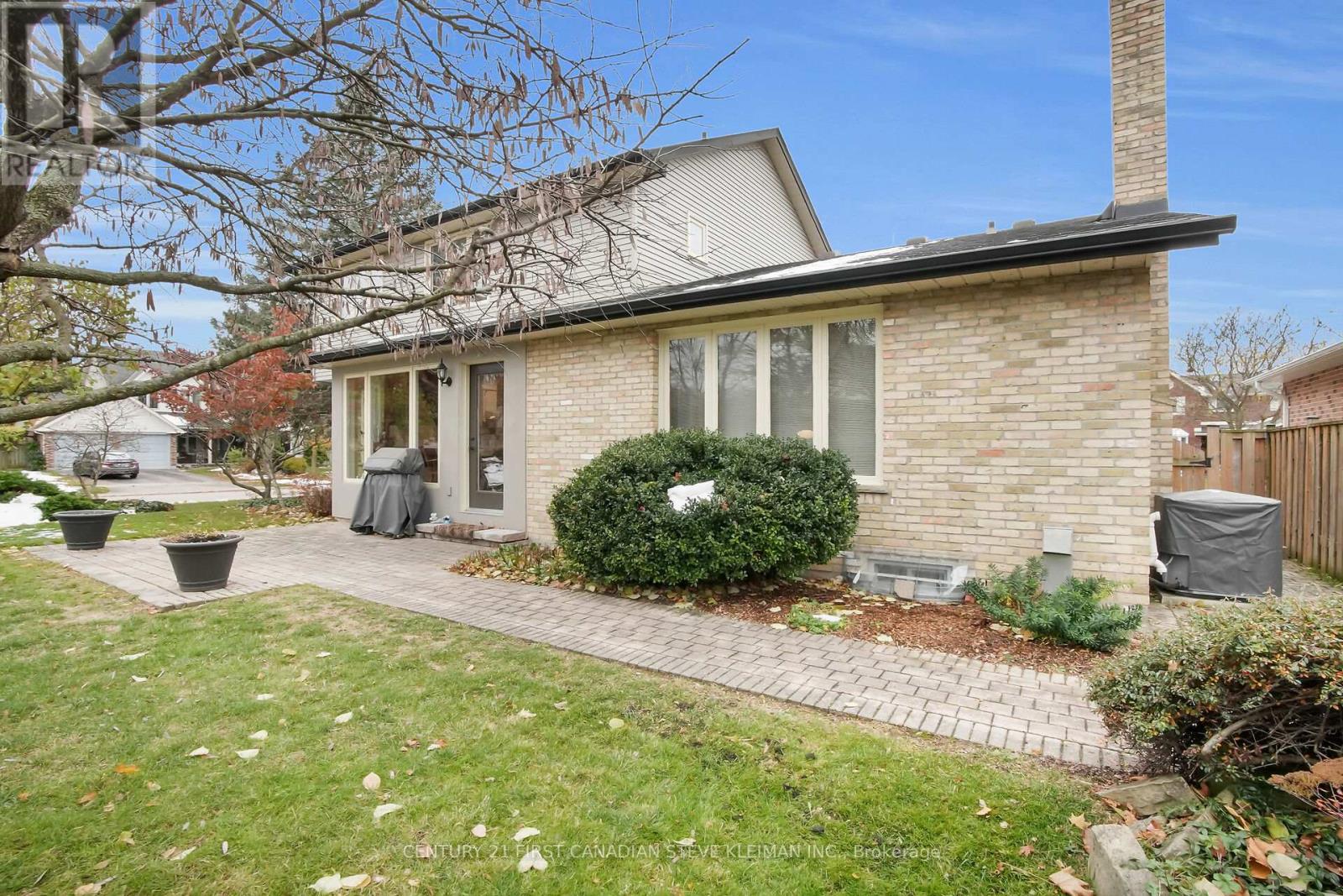 37 Virginia Crescent, London North, Ontario  N5X 3E7 - Photo 11 - X12766268