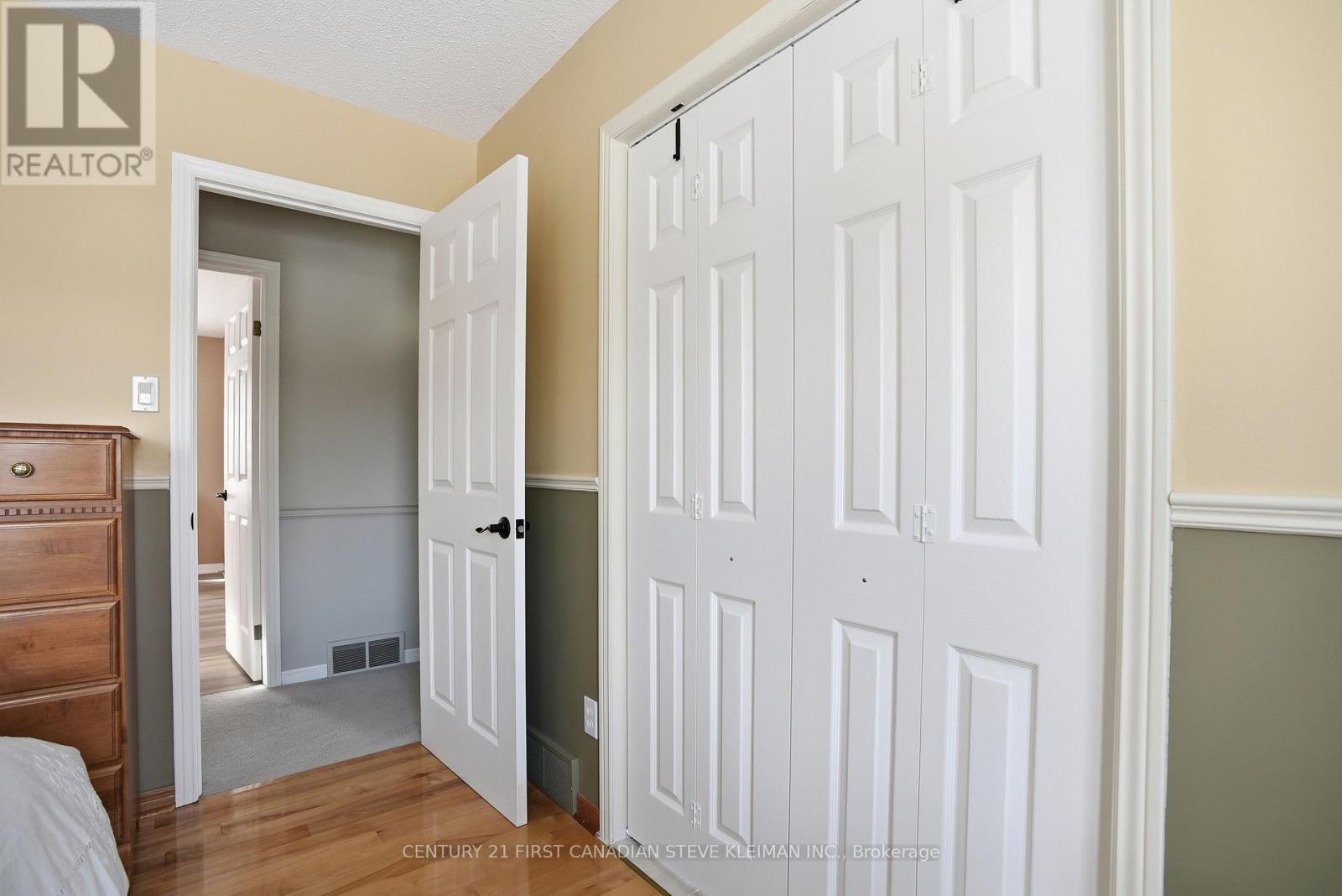 Photo 42 of 50 for 37 Virginia Crescent