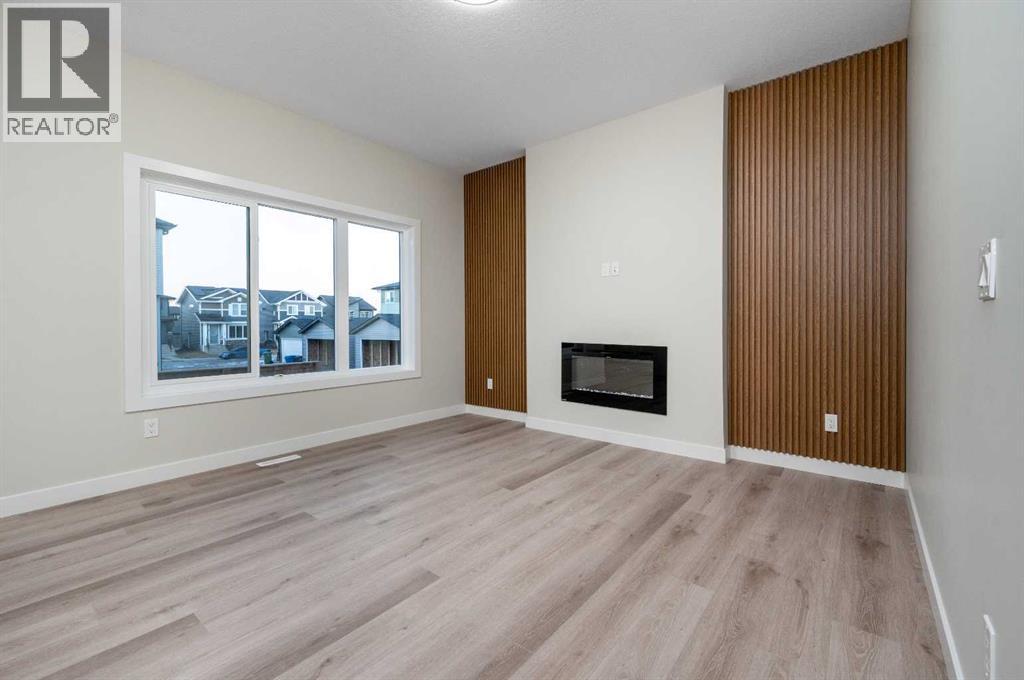 84 Waterford Manor, Chestermere, Alberta  T1X 2T9 - Photo 9 - A2281266