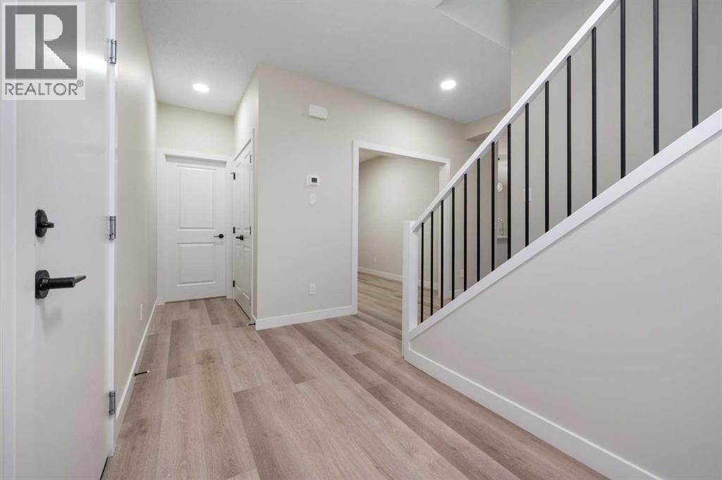 84 Waterford Manor, Chestermere, Alberta  T1X 2T9 - Photo 14 - A2281266