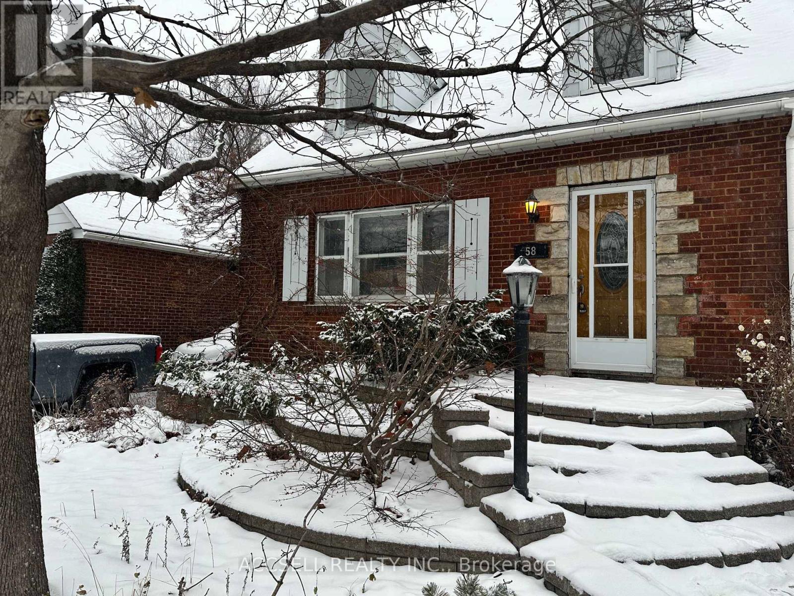 58 Clegg Street S, Ottawa, Ontario  K1S 0H8 - Photo 1 - X12766180