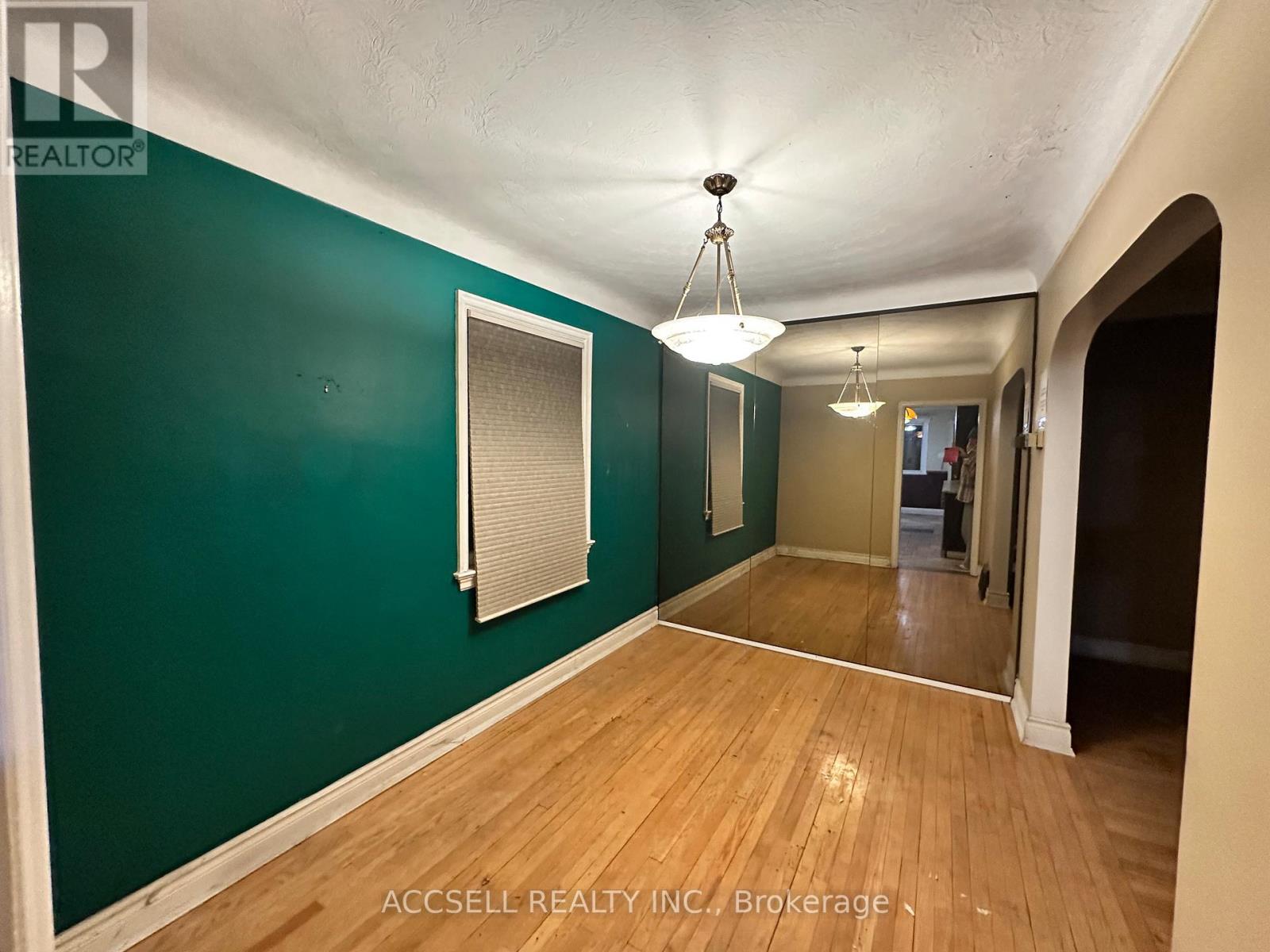 58 Clegg Street S, Ottawa, Ontario  K1S 0H8 - Photo 4 - X12766180