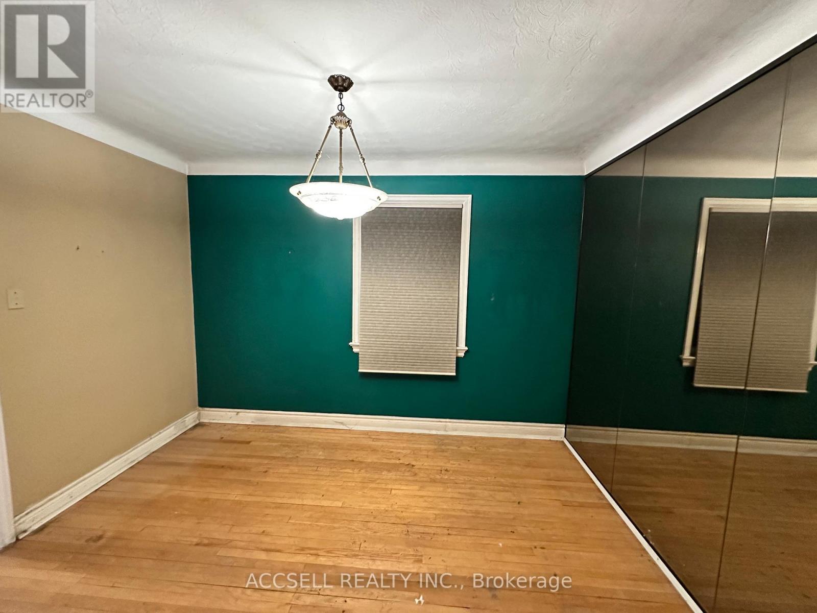 58 Clegg Street S, Ottawa, Ontario  K1S 0H8 - Photo 5 - X12766180