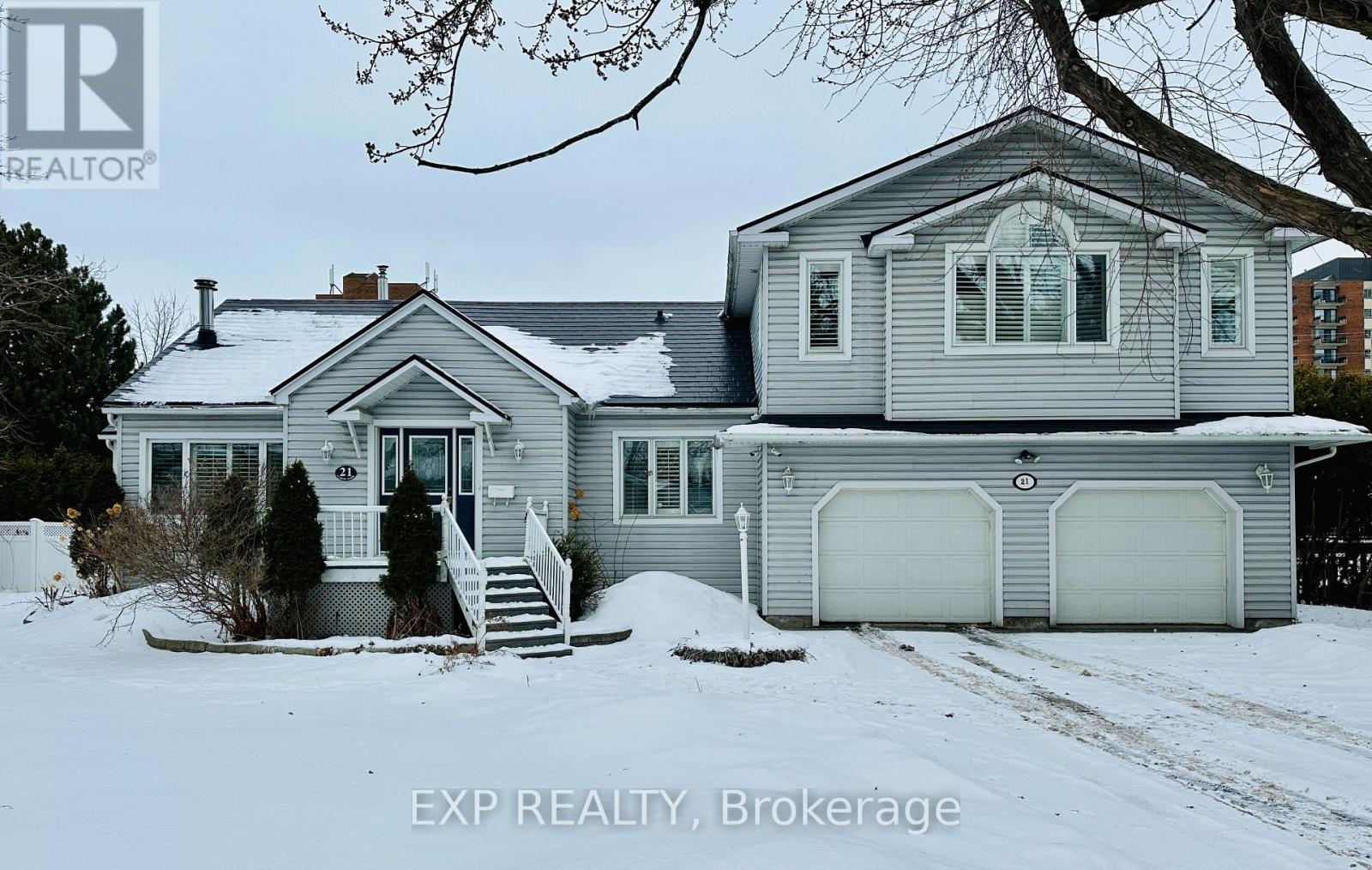 21 GRANTON AVENUE, Ottawa, Ontario