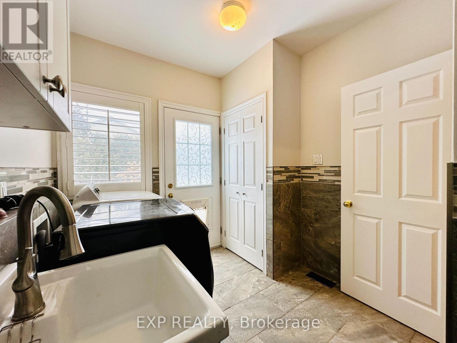 21 Granton Avenue, Ottawa, Ontario  K2G 1W5 - Photo 35 - X12766232