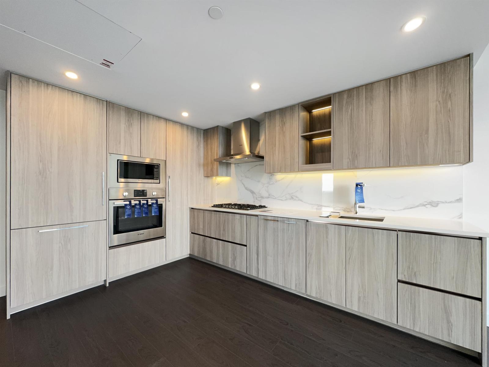 3102 13778 100 Avenue, Surrey, British Columbia  V3T 0V3 - Photo 3 - R3087372