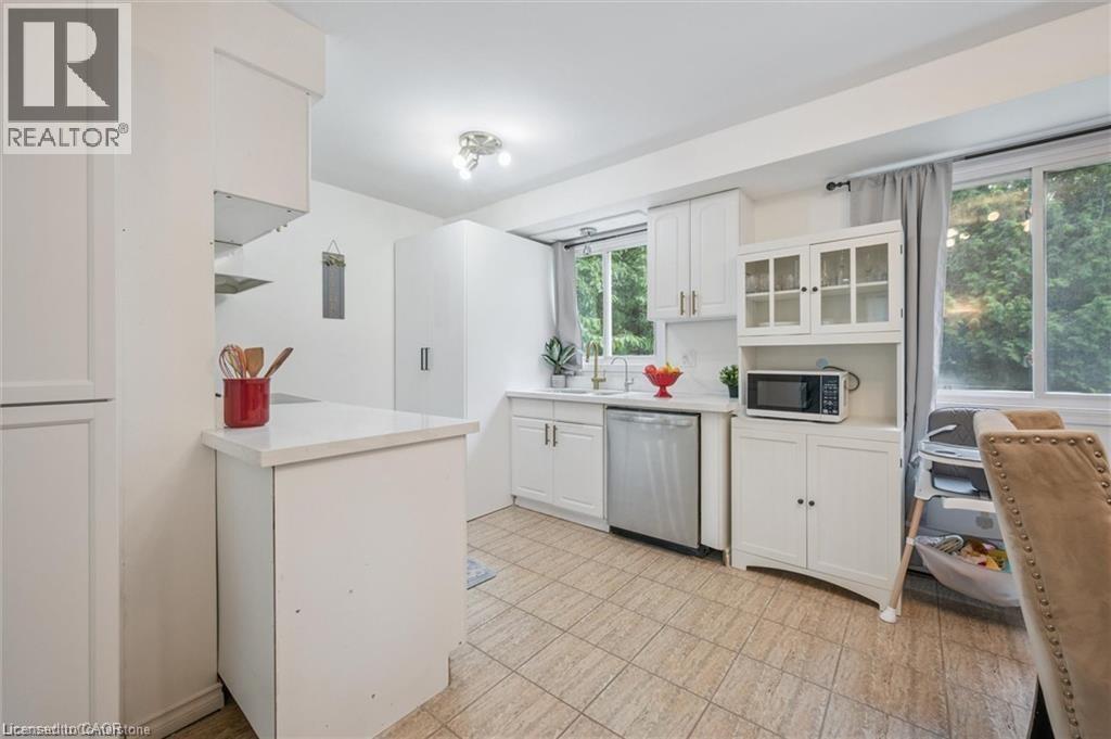 187a Cedarvale Crescent, Waterloo, Ontario  N2L 4T3 - Photo 4 - 40803546