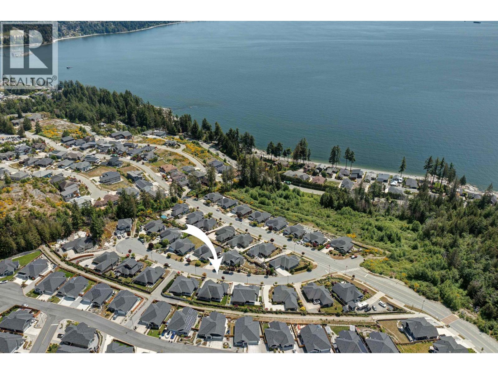 5537 Peregrine Crescent, Sechelt, British Columbia  V7Z 0V5 - Photo 3 - R3087357