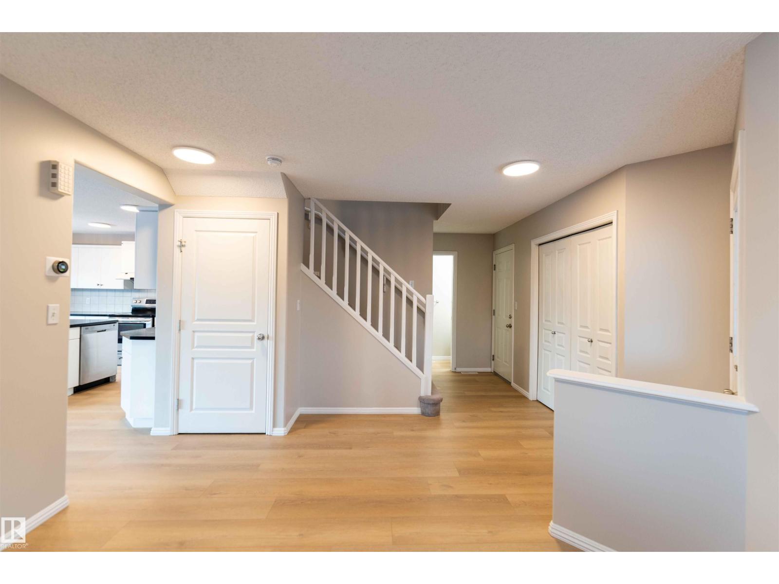 11211 11 Ave Sw, Edmonton, Alberta  T6W 1S5 - Photo 10 - E4472547