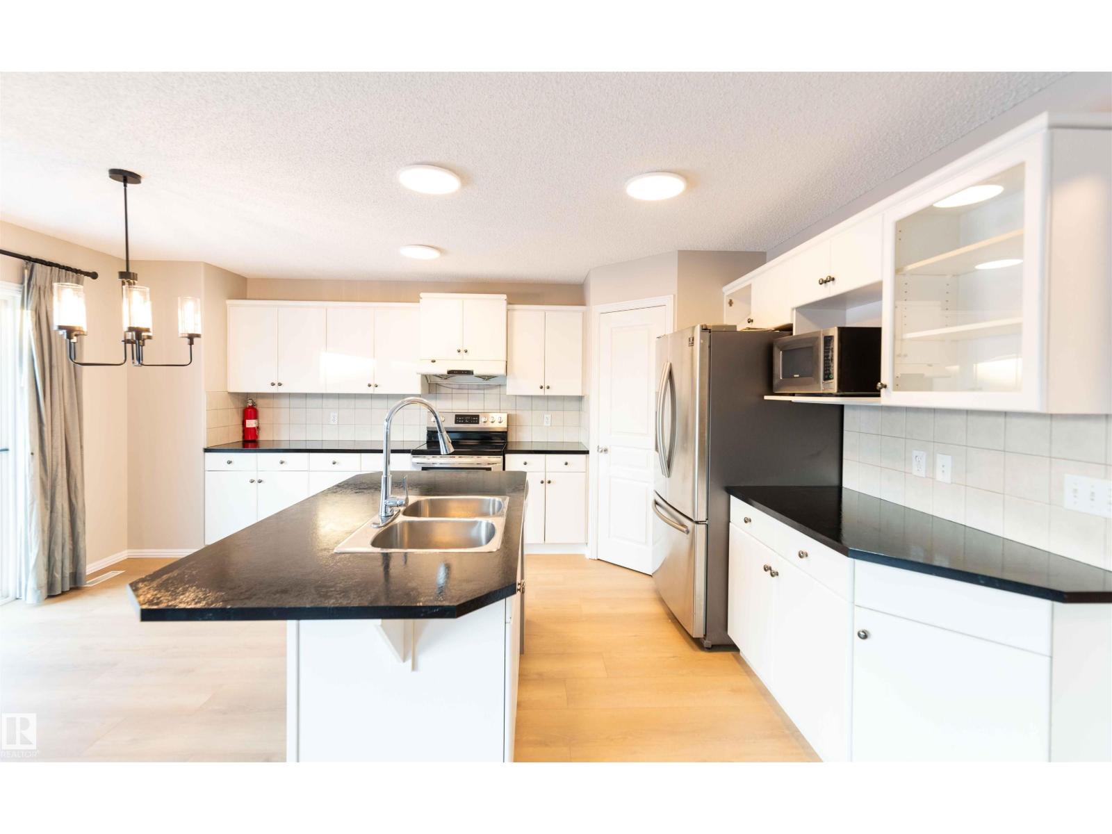 11211 11 Ave Sw, Edmonton, Alberta  T6W 1S5 - Photo 45 - E4472547