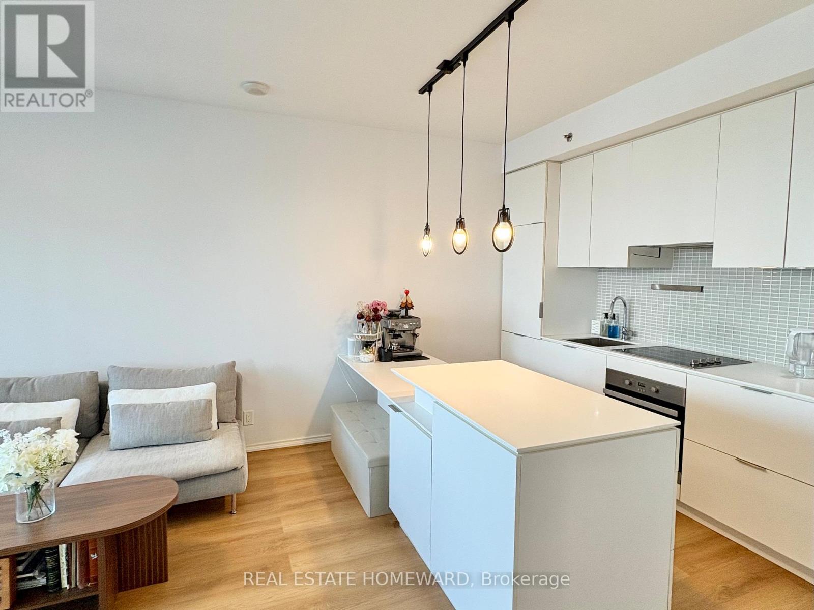 4006 - 5 ST. JOSEPH STREET, Toronto, Ontario