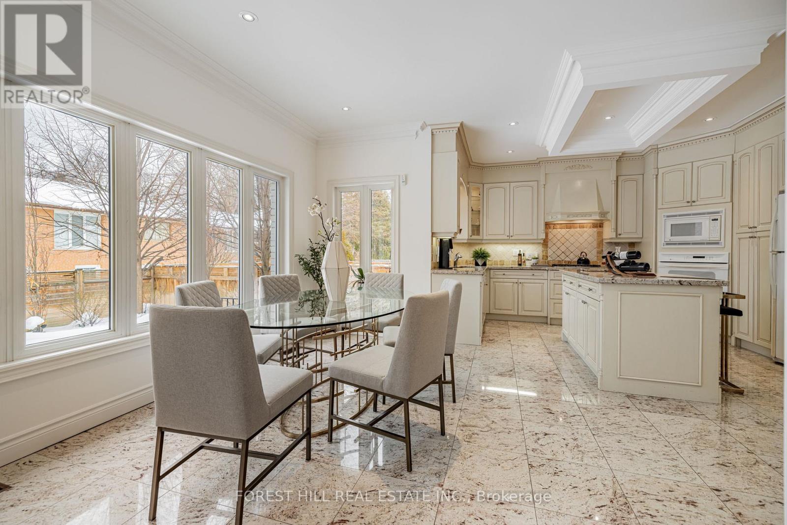 16 Northwood Drive, Toronto, Ontario  M2M 2J8 - Photo 18 - C12766286