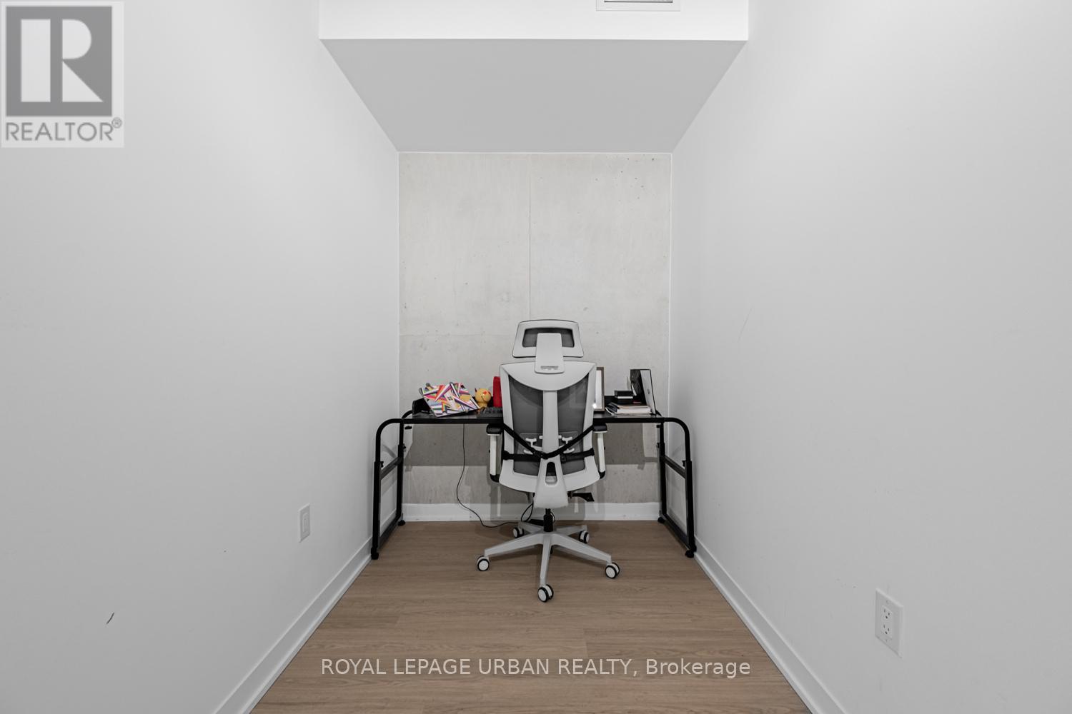 521 - 195 Mccaul Street, Toronto, Ontario  M5T 0E5 - Photo 7 - C12766304