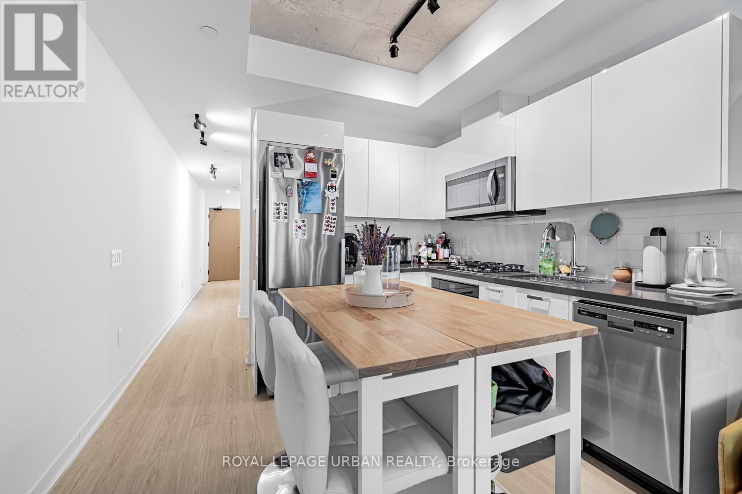 521 - 195 Mccaul Street, Toronto, Ontario  M5T 0E5 - Photo 8 - C12766304