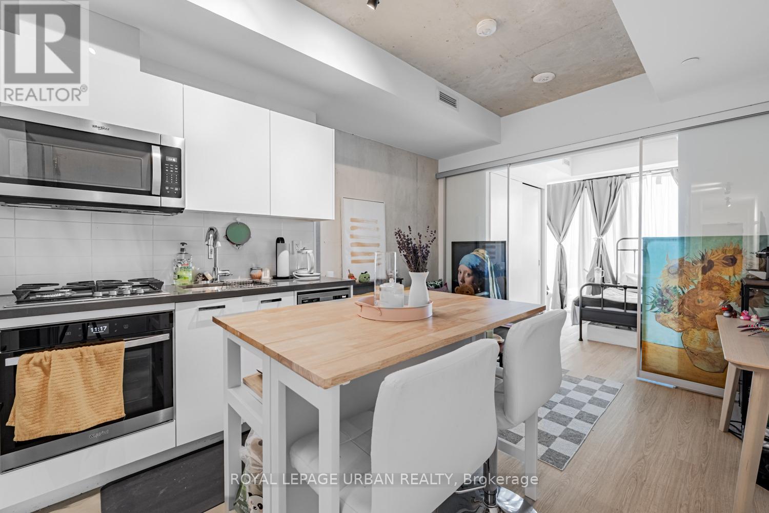 521 - 195 Mccaul Street, Toronto, Ontario  M5T 0E5 - Photo 9 - C12766304