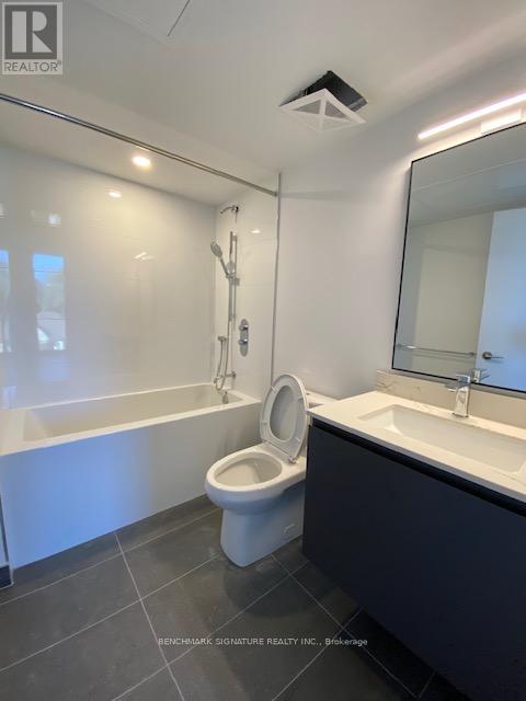 330 - 1720 Bayview Avenue, Toronto, Ontario  M4G 3C4 - Photo 8 - C12766310