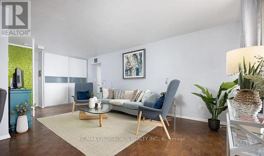 218 - 1 Massey Square, Toronto, Ontario  M4C 5L4 - Photo 5 - E12766174