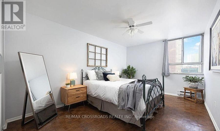 218 - 1 Massey Square, Toronto, Ontario  M4C 5L4 - Photo 8 - E12766174