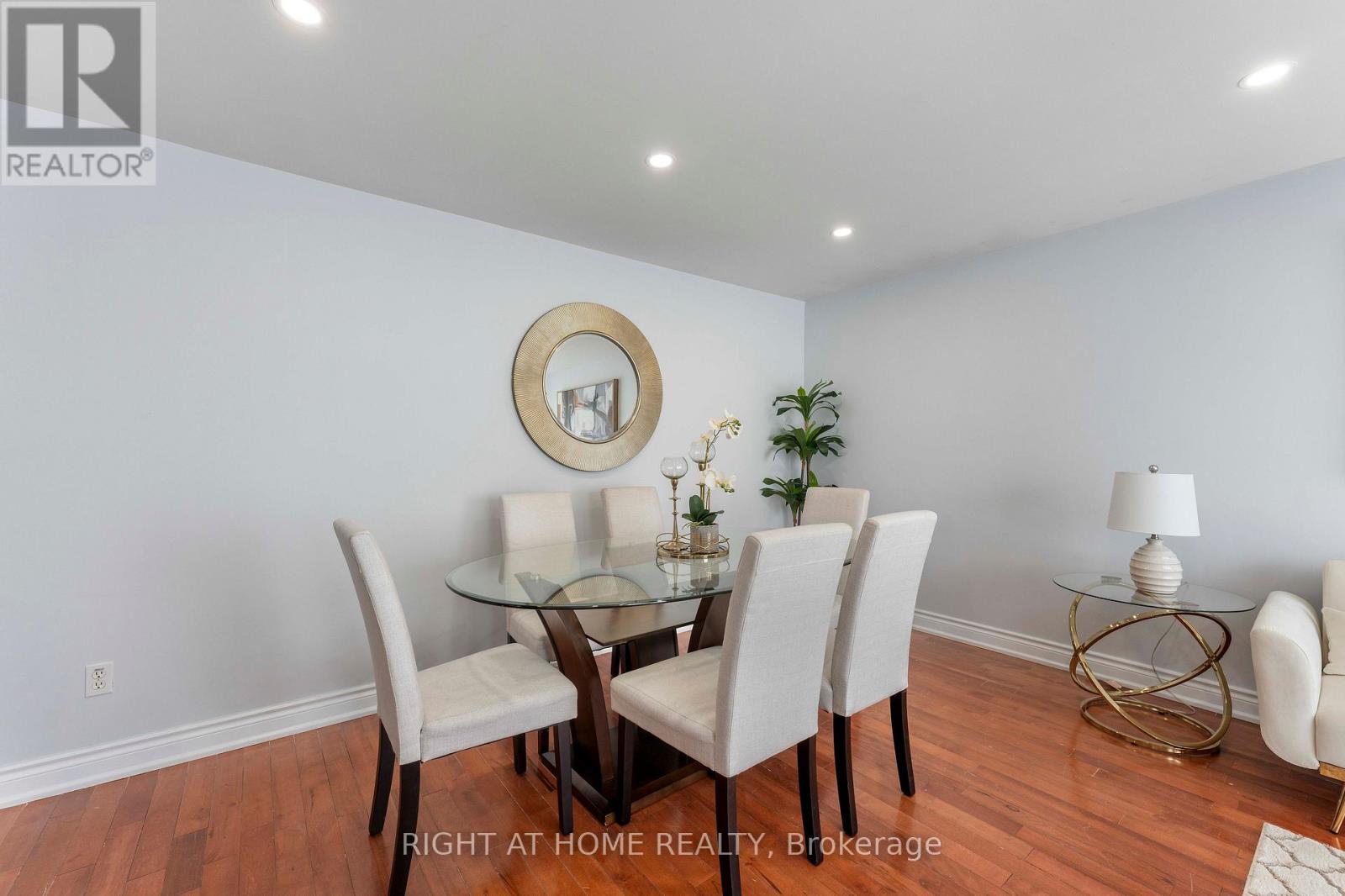 608 Mccowan Road, Toronto, Ontario  M1J 1K1 - Photo 11 - E12766224