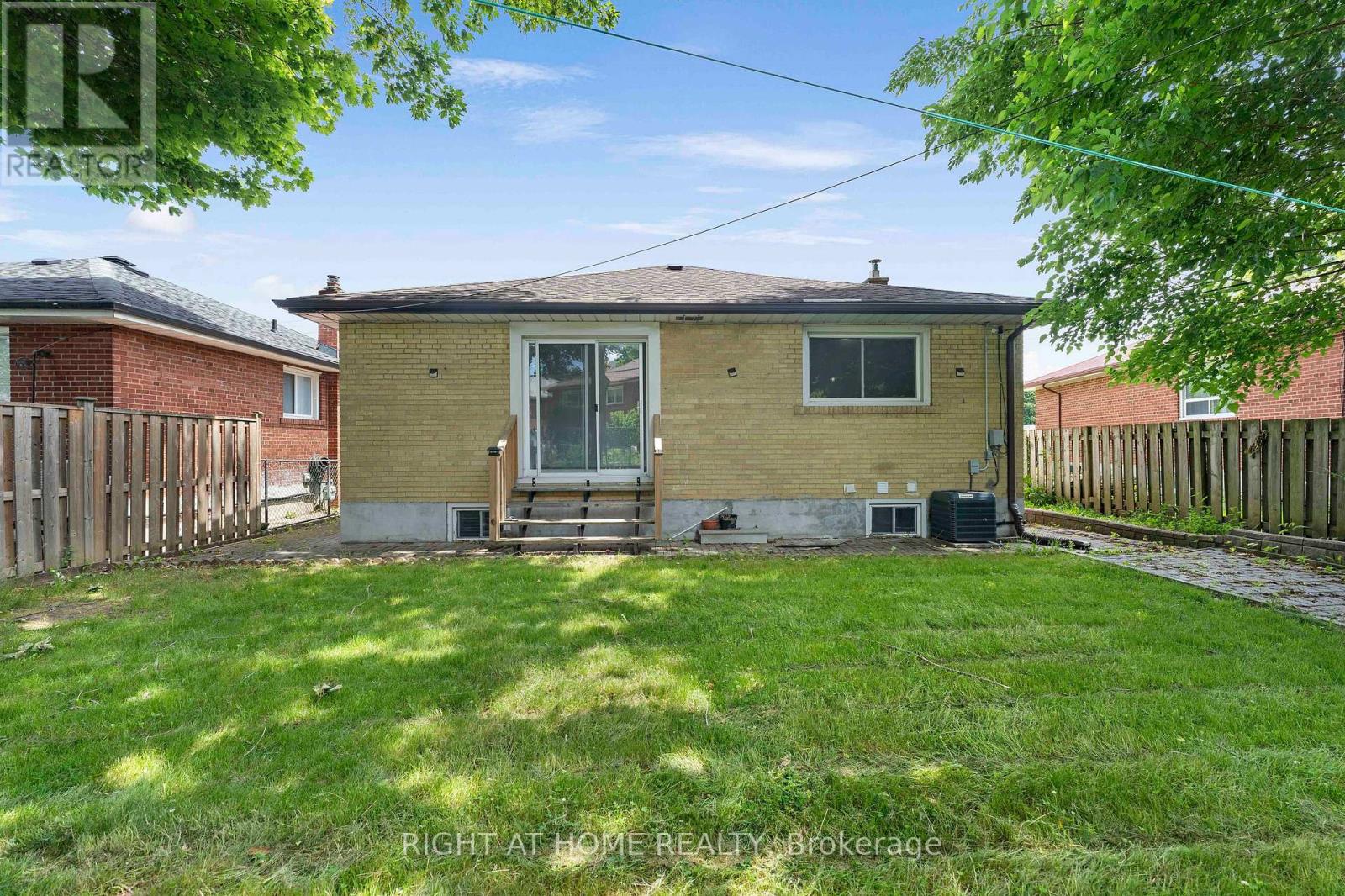 608 Mccowan Road, Toronto, Ontario  M1J 1K1 - Photo 27 - E12766224