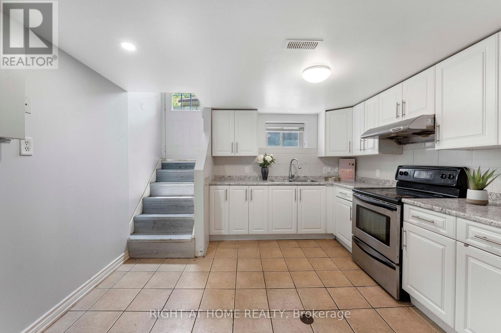 608 Mccowan Road, Toronto, Ontario  M1J 1K1 - Photo 28 - E12766224