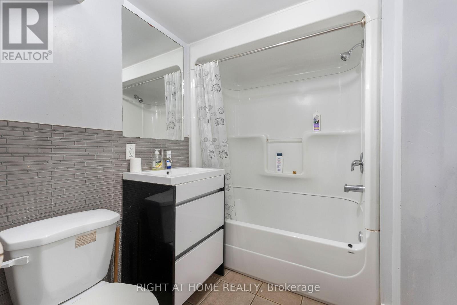 608 Mccowan Road, Toronto, Ontario  M1J 1K1 - Photo 38 - E12766224