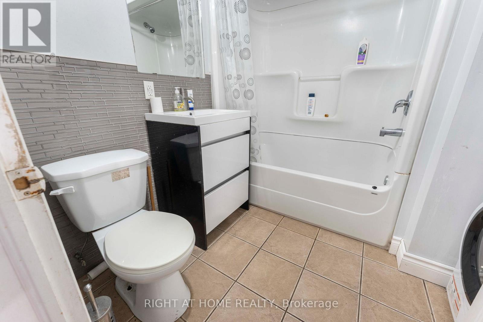 608 Mccowan Road, Toronto, Ontario  M1J 1K1 - Photo 39 - E12766224