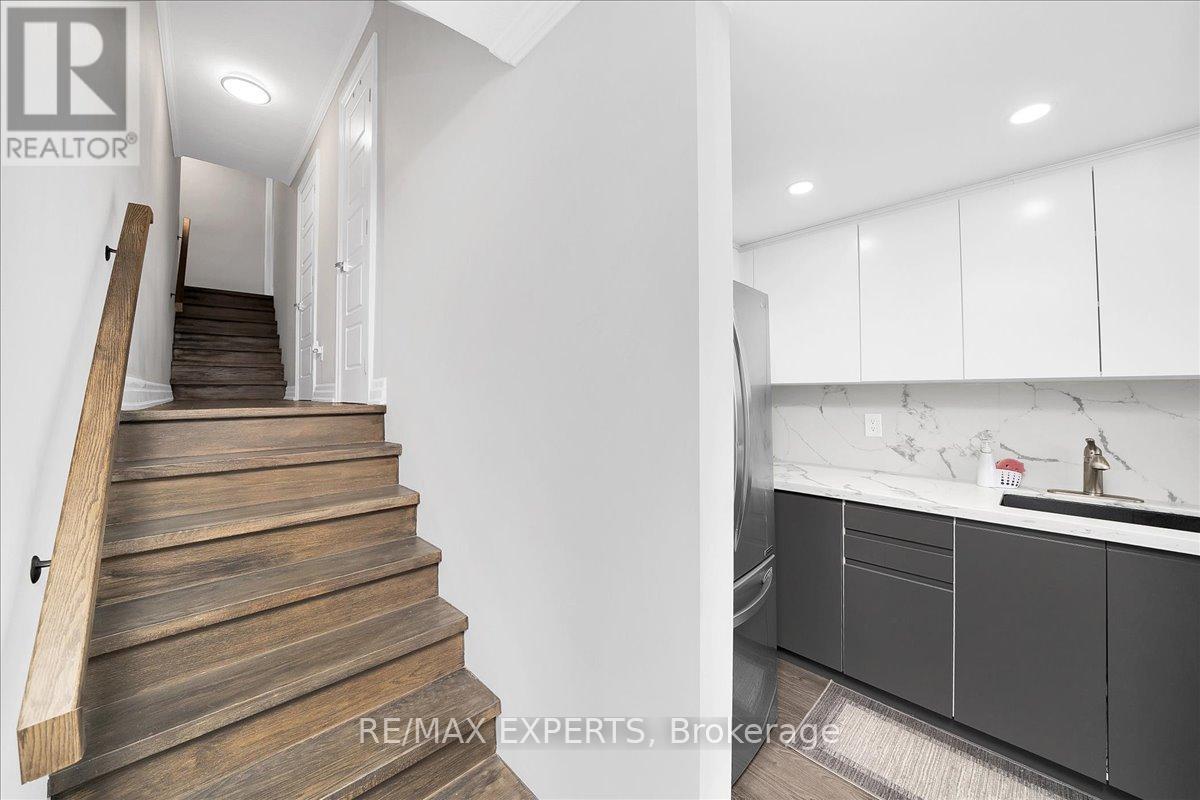 2115 - 11 Wincott Drive, Toronto, Ontario  M9R 2R9 - Photo 18 - W12766018