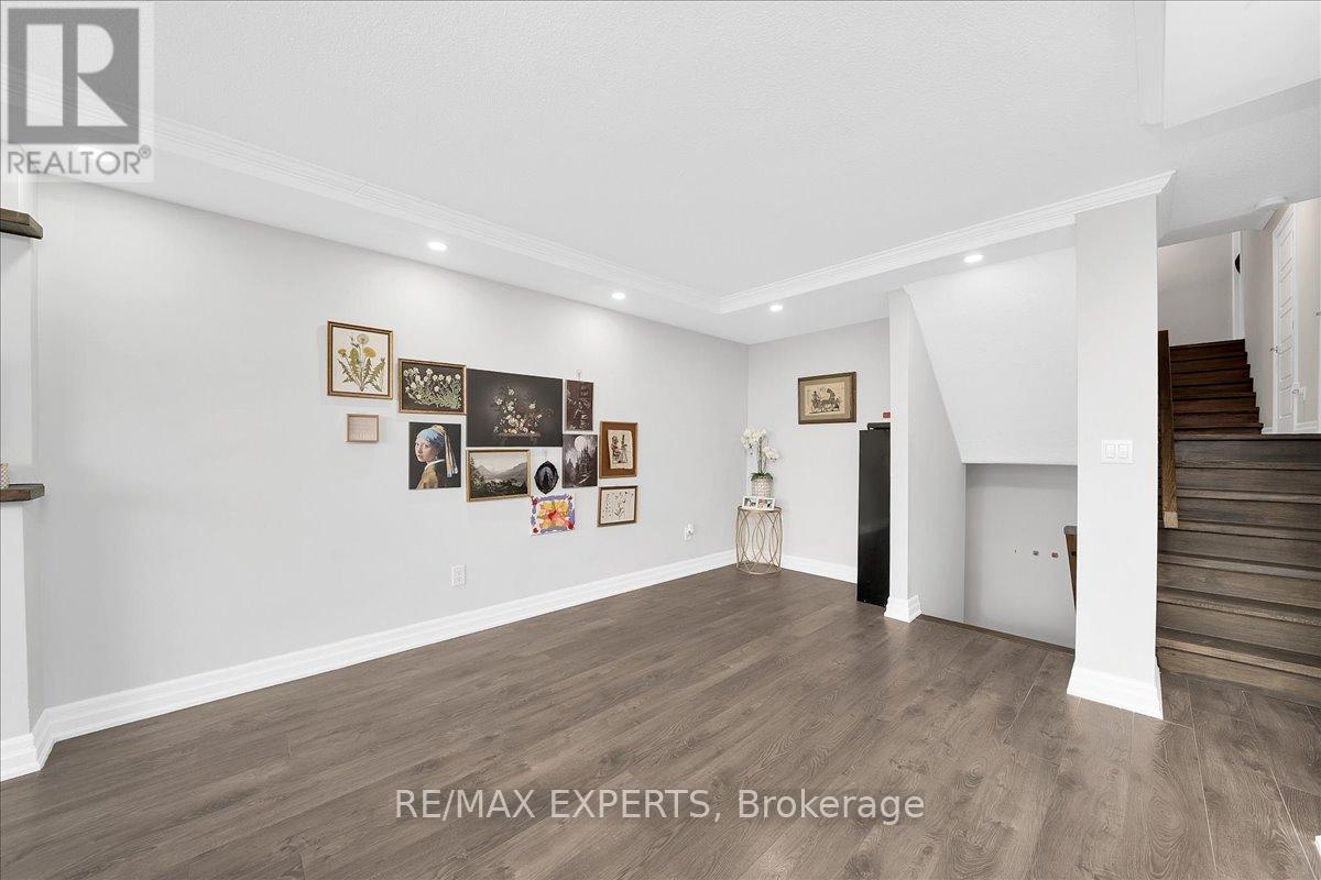 2115 - 11 Wincott Drive, Toronto, Ontario  M9R 2R9 - Photo 5 - W12766018