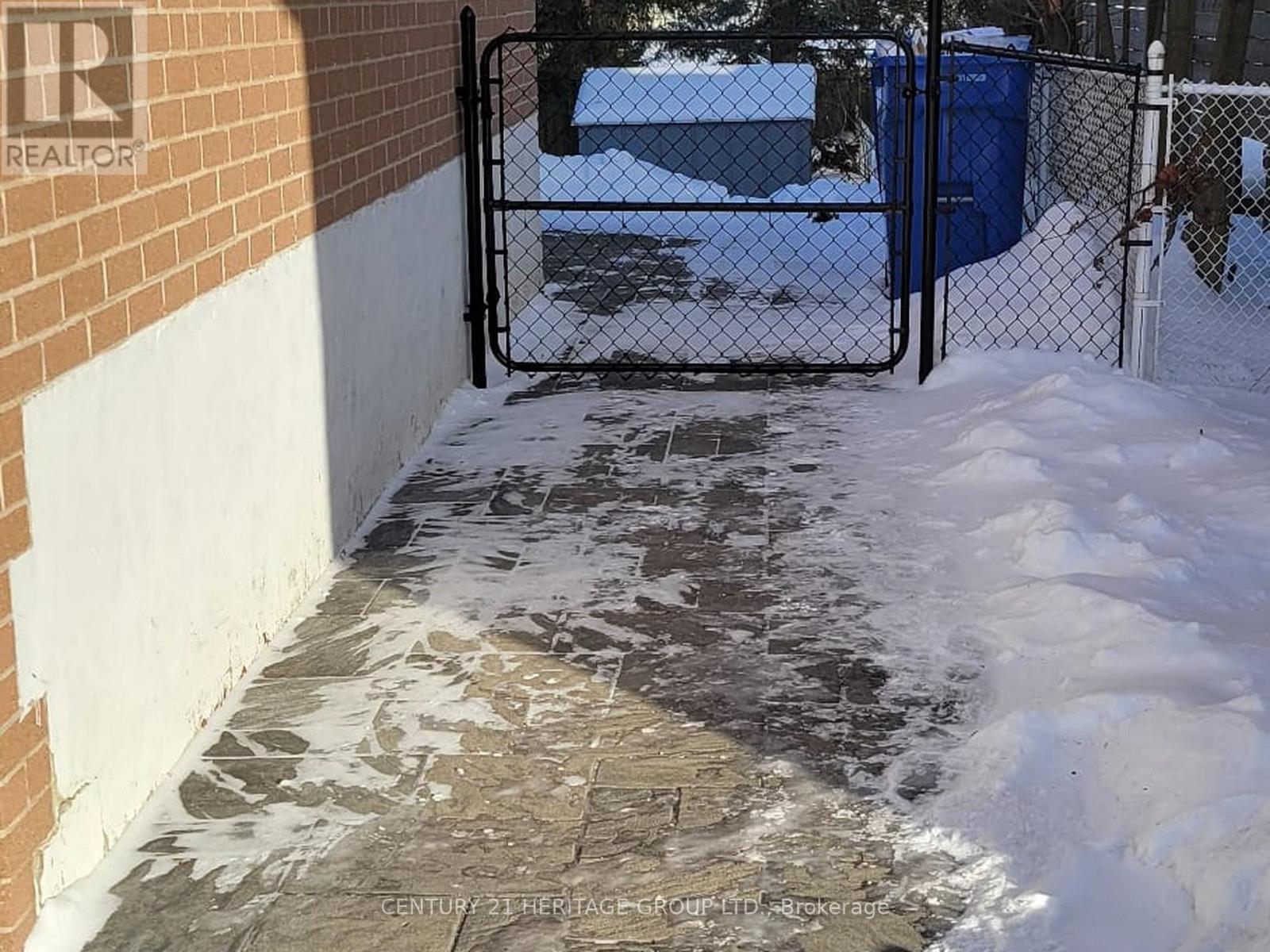 Lower - 45 Lewis Drive, Newmarket, Ontario  L3Y 1R6 - Photo 2 - N12766238