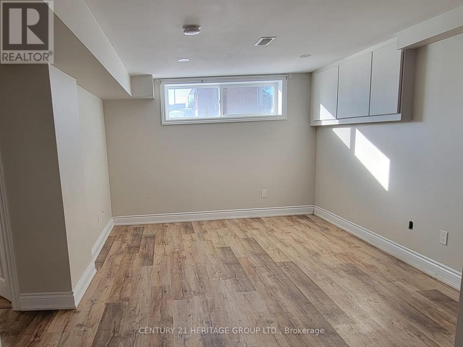 Lower - 45 Lewis Drive, Newmarket, Ontario  L3Y 1R6 - Photo 8 - N12766238