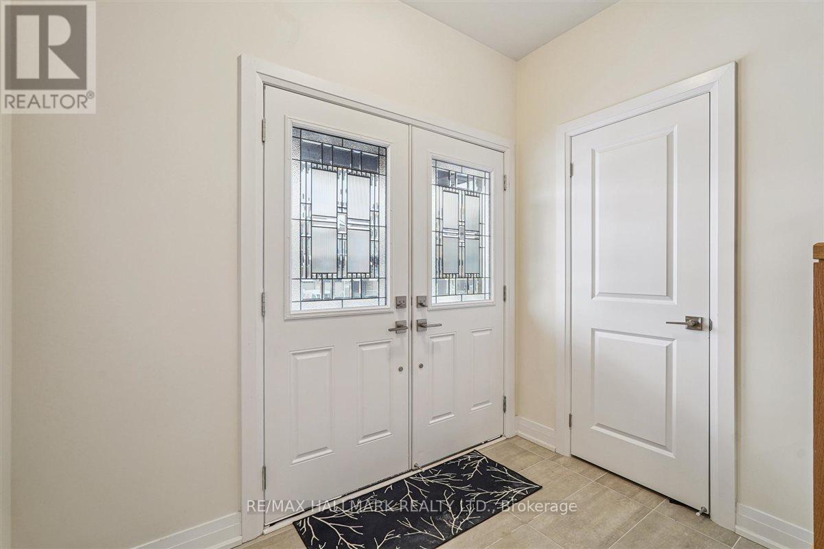 21 La Reine Avenue, Richmond Hill, Ontario  L4E 1N3 - Photo 13 - N12766266