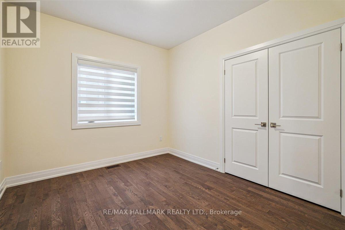 21 La Reine Avenue, Richmond Hill, Ontario  L4E 1N3 - Photo 31 - N12766266