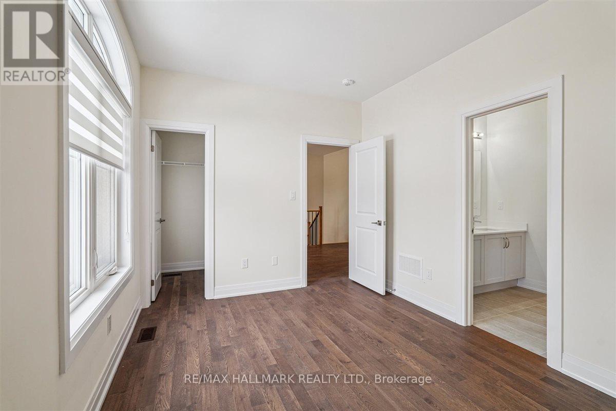 21 La Reine Avenue, Richmond Hill, Ontario  L4E 1N3 - Photo 37 - N12766266