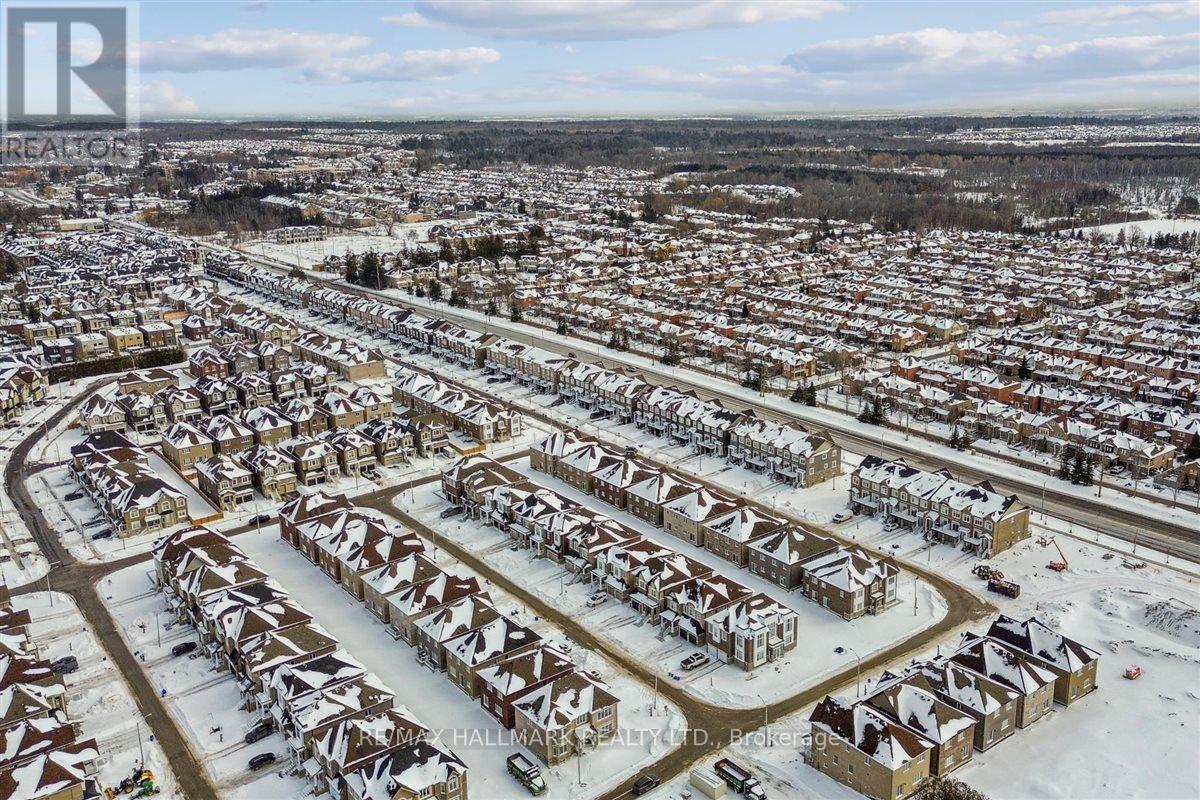 21 La Reine Avenue, Richmond Hill, Ontario  L4E 1N3 - Photo 50 - N12766266