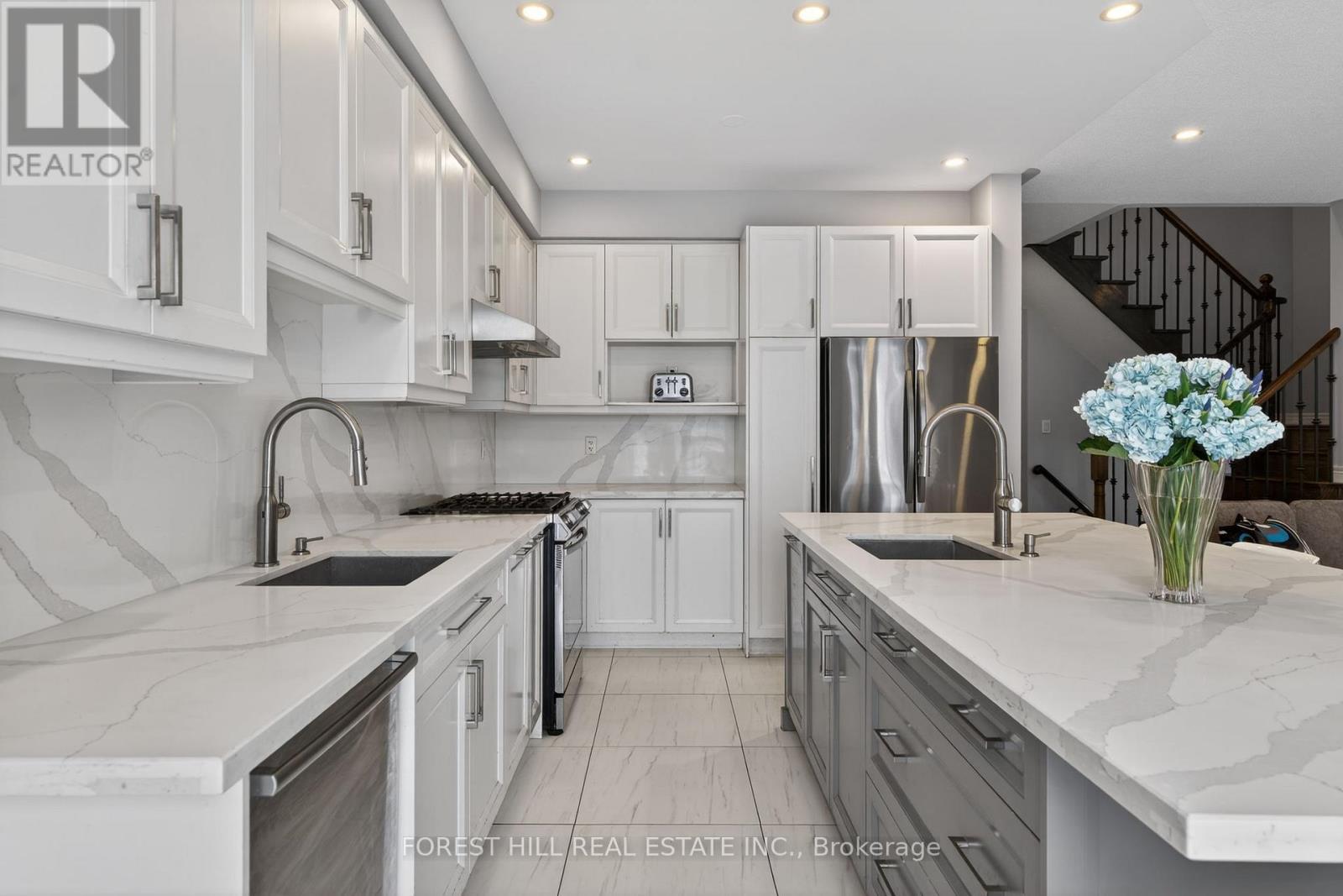 29 Fraserwood Road, Vaughan, Ontario  L4J 9C5 - Photo 8 - N12766270