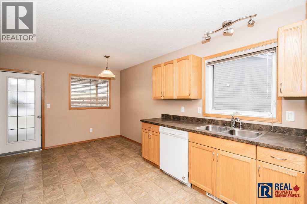 12901 93 Street, Grande Prairie, Alberta  T8X 1S6 - Photo 5 - A2276055