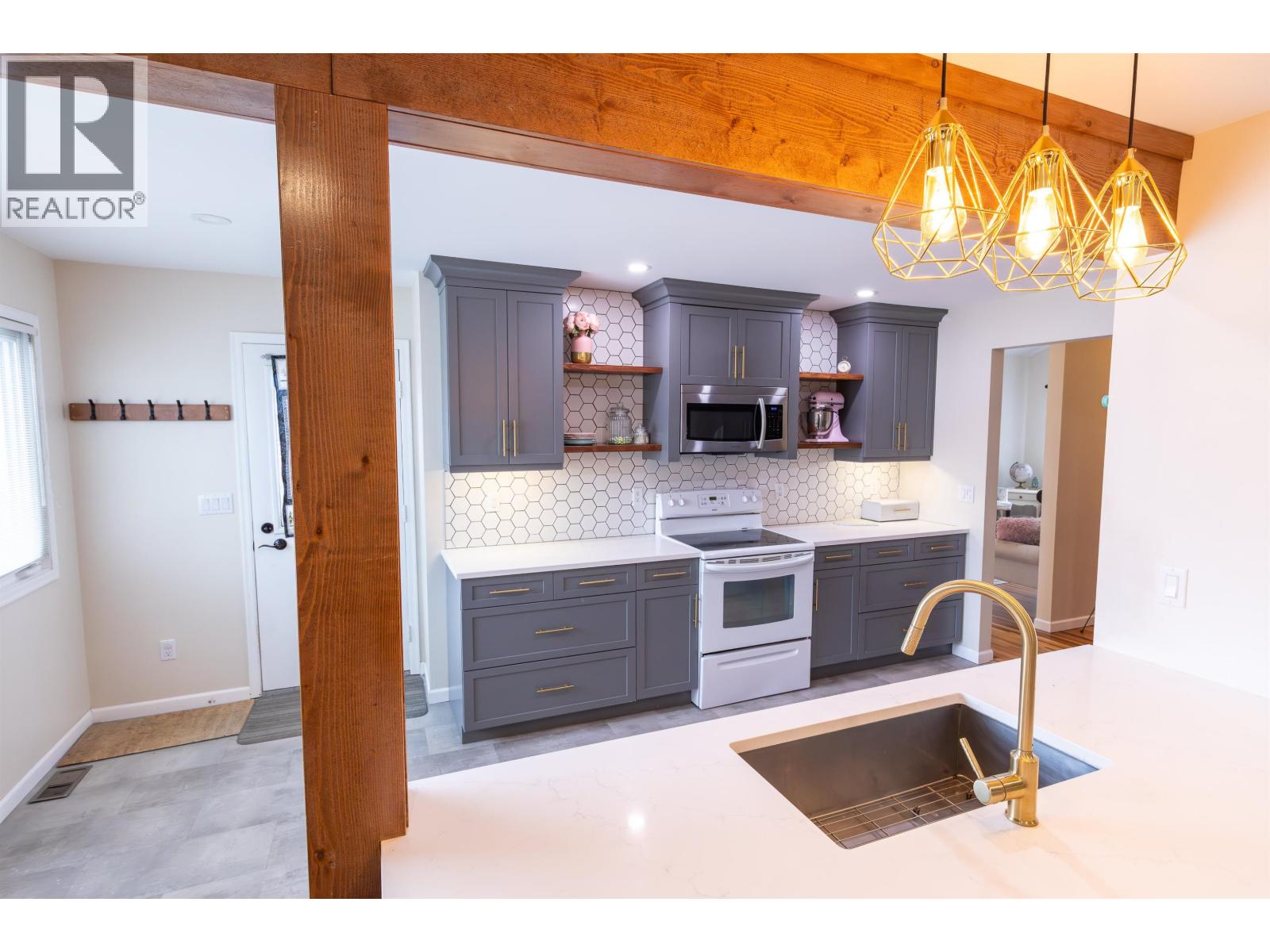 11320 91 Street, Fort St. John, British Columbia  V1J 5J7 - Photo 6 - R3087011