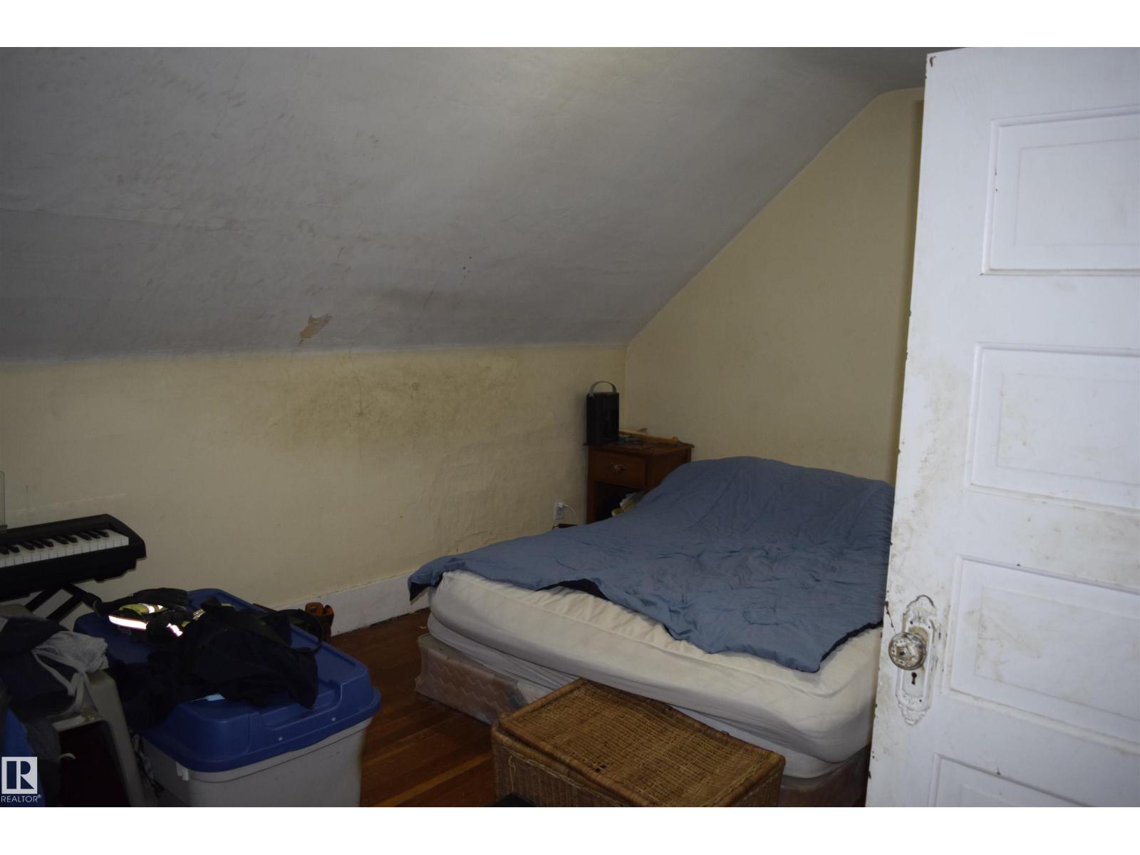 9551 106a Av Nw, Edmonton, Alberta  T5H 0S9 - Photo 11 - E4470745