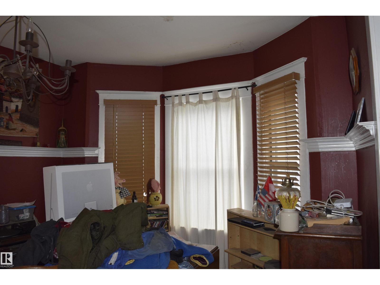 9551 106a Av Nw, Edmonton, Alberta  T5H 0S9 - Photo 5 - E4470745