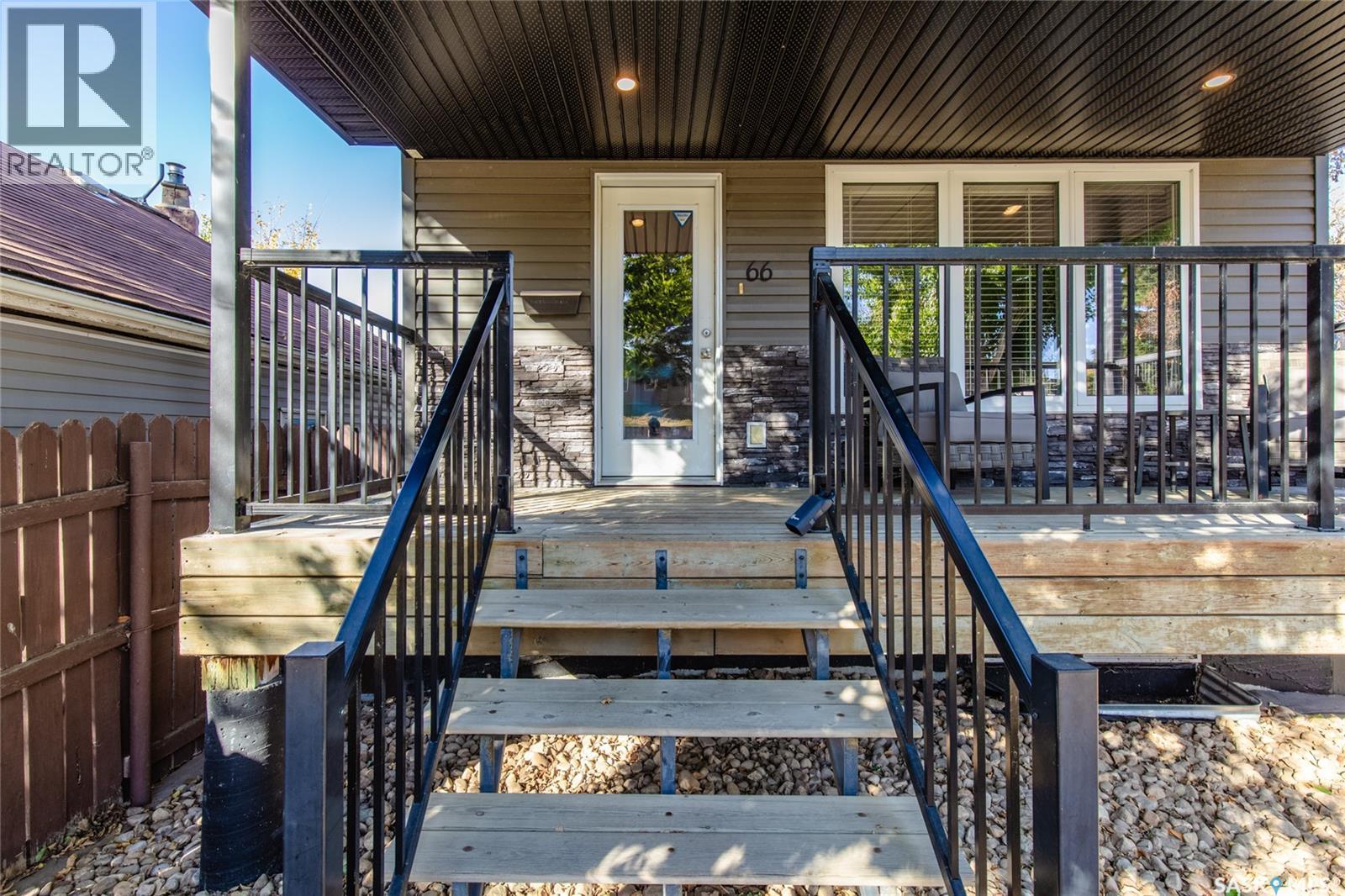 66 Iroquois Street E, Moose Jaw, Saskatchewan  S6H 4S8 - Photo 4 - SK020654