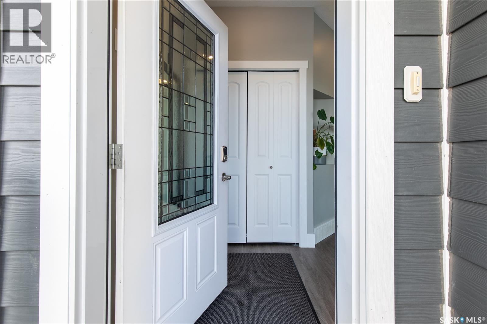 1021 Vaughan Street W, Moose Jaw, Saskatchewan  S6H 5P1 - Photo 5 - SK028074