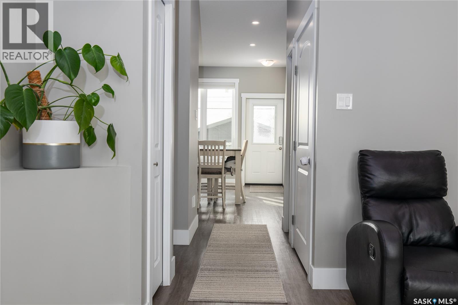 1021 Vaughan Street W, Moose Jaw, Saskatchewan  S6H 5P1 - Photo 11 - SK028074