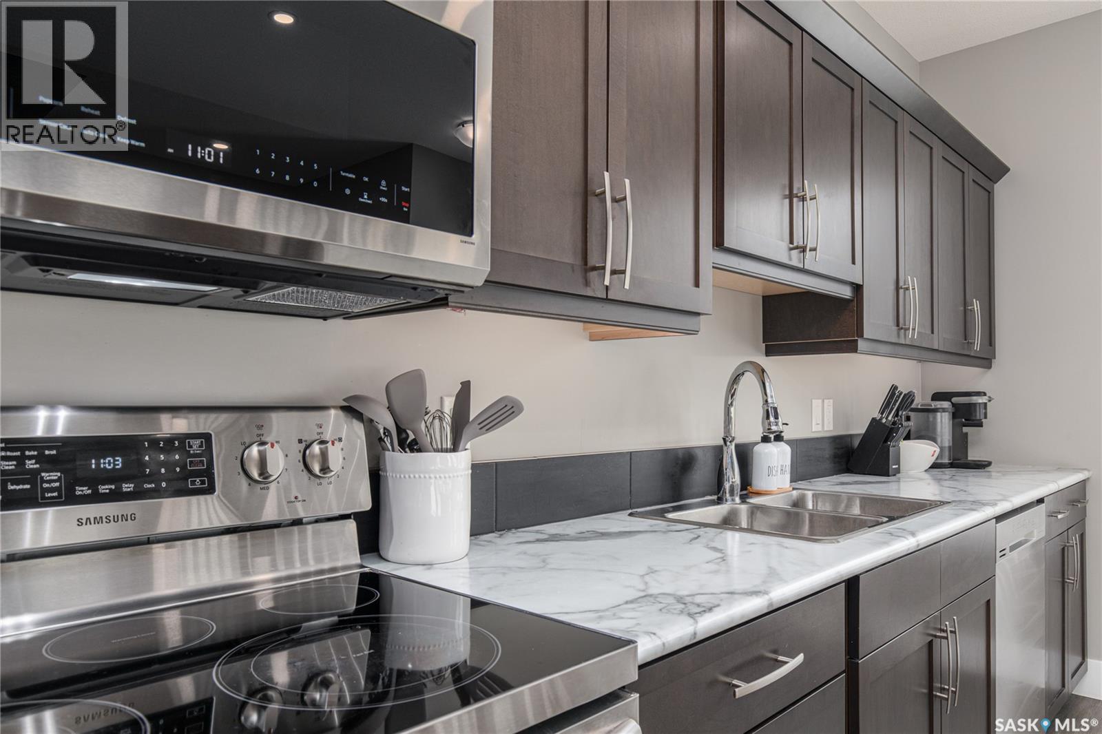 1021 Vaughan Street W, Moose Jaw, Saskatchewan  S6H 5P1 - Photo 23 - SK028074