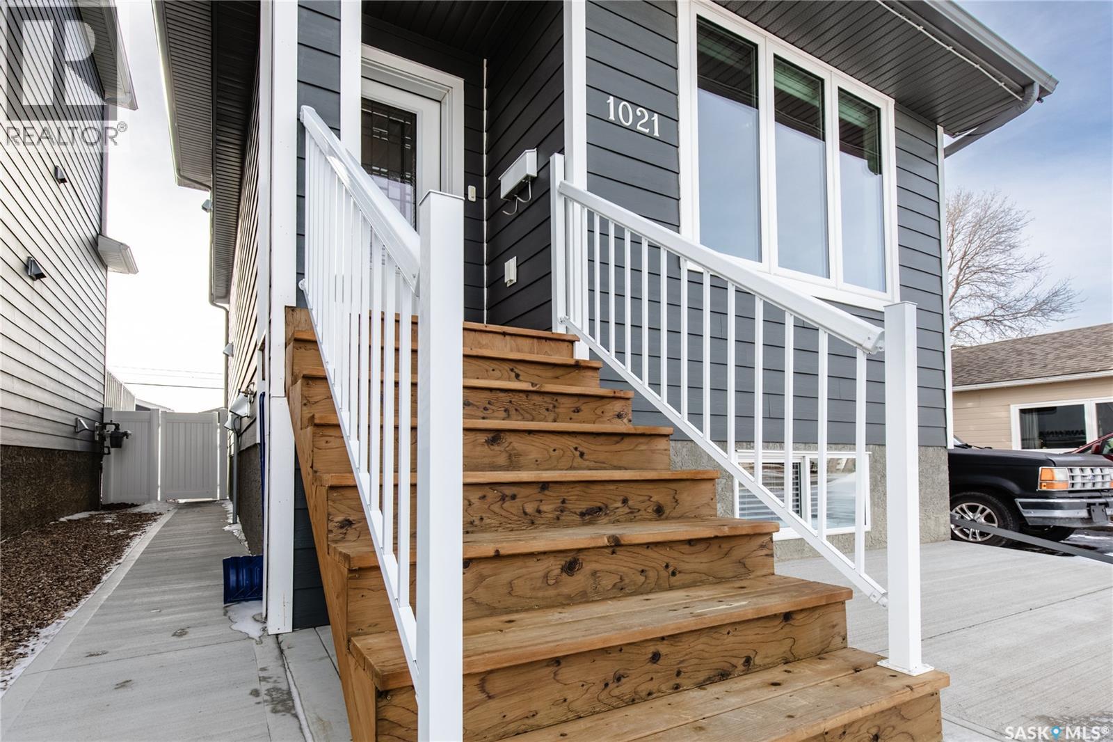 1021 Vaughan Street W, Moose Jaw, Saskatchewan  S6H 5P1 - Photo 4 - SK028074